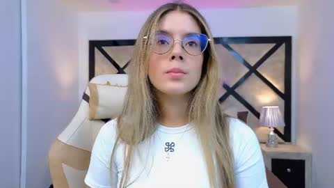 Mia online show from 28, 7, 2026