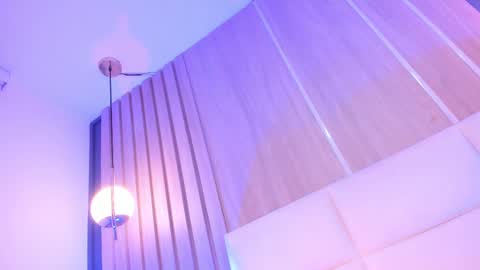 Mia online show from 27, 2, 2025