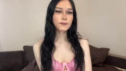 Mia online show from 22, 6, 2026