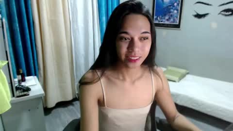 Snapshot of miatrixs chatting on 29, 12, 2024 Mia online show from 29, 12, 2024