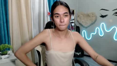 Snapshot of miatrixs chatting on 3, 3, 2025 Mia online show from 3, 3, 2025