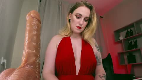 Snapshot of miaunicorn chatting on 5, 1, 2025 Lana online show from 5, 1, 2025