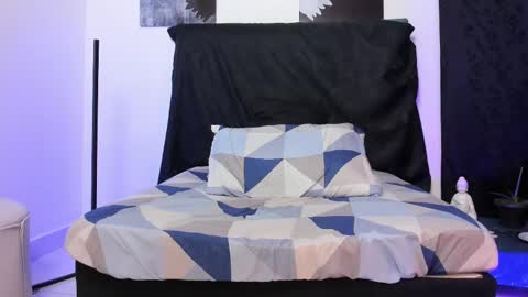 Snapshot of michael_ironlust_ chatting on 15, 9, 2025 Michael online show from 15, 9, 2025