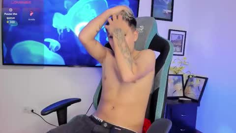 michael_lopez_1 online show from 14, 9, 2025