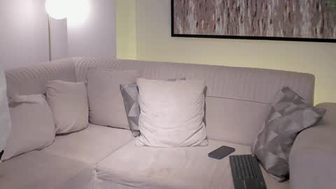 Michael Salens independent model online show from 10, 2, 2025