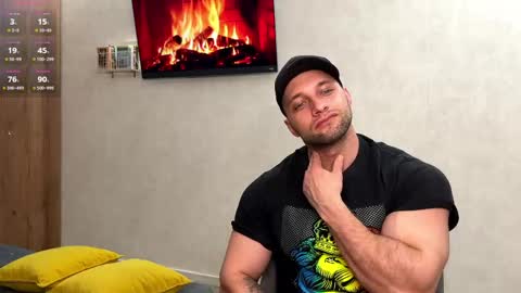 michaelbradley_for_u online show from 25, 4, 2026