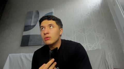 MichaelConnor  online show from 27, 12, 2024