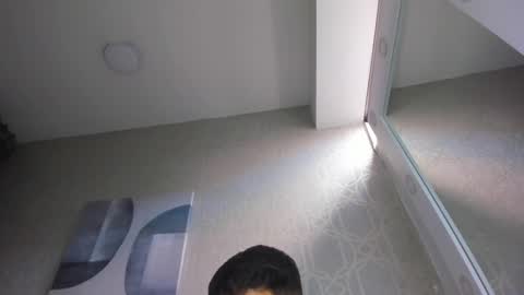 MichaelConnor  online show from 9, 1, 2025