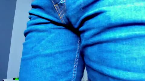 MichaelConnor  online show from 12, 1, 2025