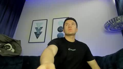 MichaelConnor  online show from 23, 1, 2025