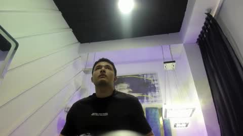 MichaelConnor  online show from 31, 1, 2025