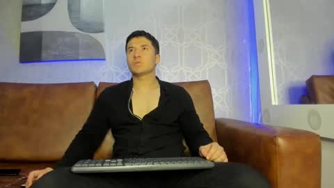 MichaelConnor  online show from 3, 2, 2025