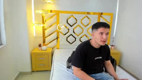 MichaelConnor  online show from 9, 2, 2025