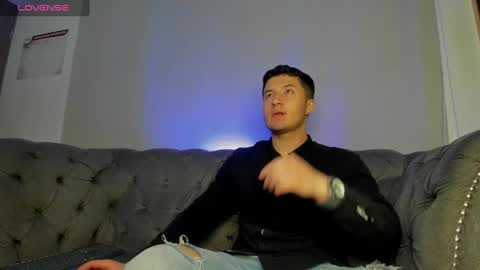 MichaelConnor  online show from 20, 2, 2025