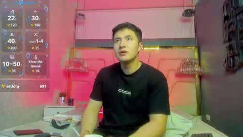 MichaelConnor  online show from 22, 2, 2025