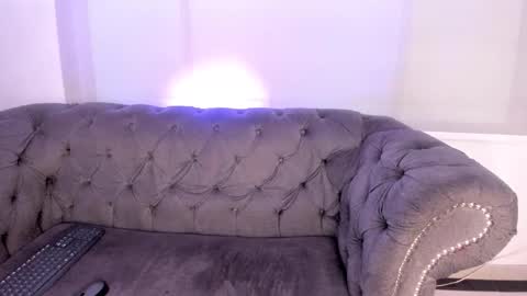 MichaelConnor  online show from 8, 3, 2025