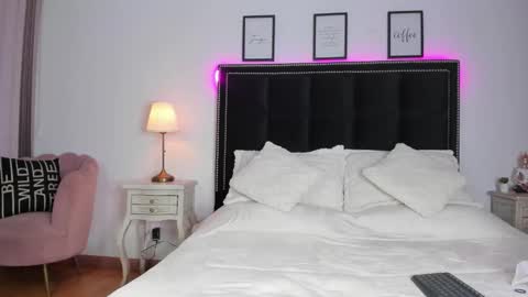 michel_owens online show from 10, 3, 2026