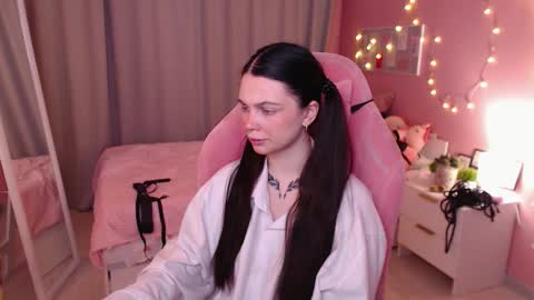 Kate online show from 5, 12, 2025