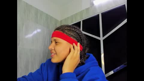 Snapshot of michell_rs chatting on 19, 2, 2025 michell_rs online show from 19, 2, 2025