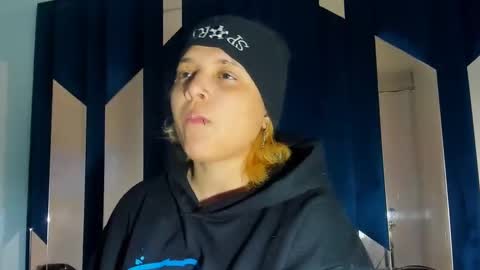 Snapshot of michell_rs chatting on 26, 9, 2025 michell_rs online show from 26, 9, 2025