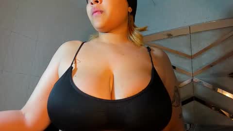 Snapshot of michell_rs chatting on 18, 10, 2025 michell_rs online show from 18, 10, 2025