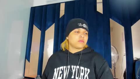 Snapshot of michell_rs chatting on 30, 10, 2025 michell_rs online show from 30, 10, 2025