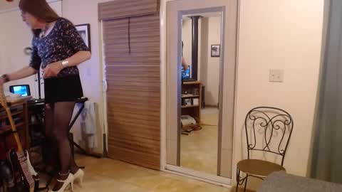 Snapshot of michelle209 chatting on 3, 3, 2025 Michelle online show from 3, 3, 2025