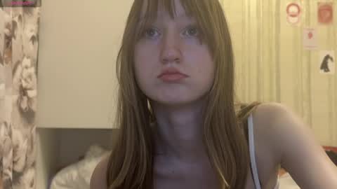 Snapshot of michelle_neely chatting on 28, 10, 2025 michelle_neely online show from 28, 10, 2025