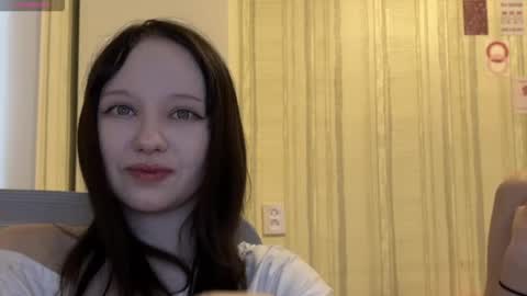 Snapshot of michelle_neely chatting on 3, 12, 2025 michelle_neely online show from 3, 12, 2025