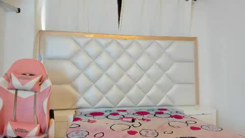 Snapshot of michelleblair1 chatting on 8, 7, 2026 michelleblair1 online show from 8, 7, 2026