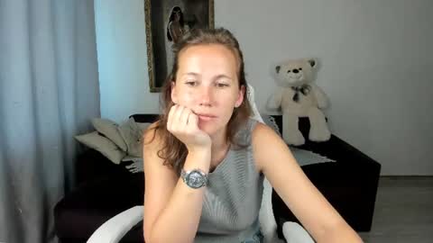 Snapshot of michellewoitsik chatting on 9, 6, 2026 Michelle online show from 9, 6, 2026