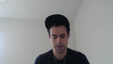 Snapshot of michmark23 chatting on 19, 4, 2026 michmark23 online show from 19, 4, 2026