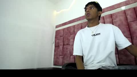 Mick storm online show from 18, 4, 2026