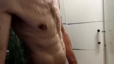 Snapshot of mickavis1975 chatting on 17, 11, 2025 mickavis1975 online show from 17, 11, 2025