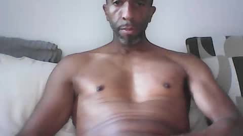 Snapshot of mickdu971 chatting on 17, 6, 2026 mickdu971 online show from 17, 6, 2026
