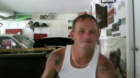 Snapshot of mickey85knoxx chatting on 26, 9, 2025 mickey85knoxx online show from 26, 9, 2025