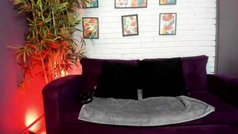 Micki online show from 24, 4, 2026