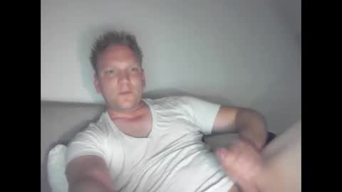 mickkxl online show from 4, 5, 2026