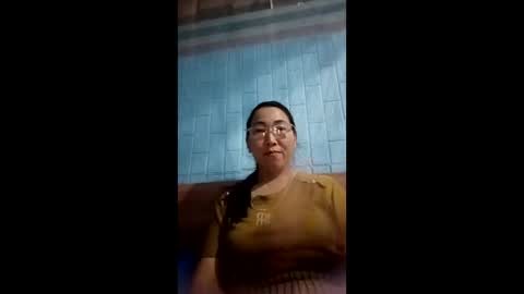 Snapshot of mickye00 chatting on 9, 5, 2026 Miky online show from 9, 5, 2026
