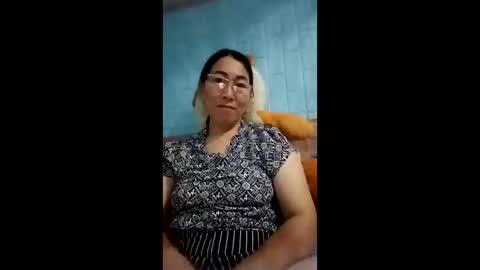 Snapshot of mickye00 chatting on 11, 5, 2026 Miky online show from 11, 5, 2026