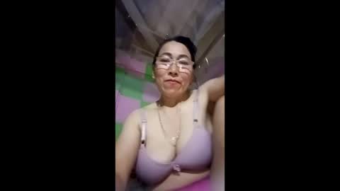 Snapshot of mickye00 chatting on 23, 5, 2026 Miky online show from 23, 5, 2026