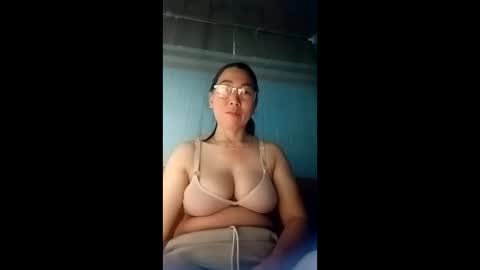 Snapshot of mickye00 chatting on 31, 5, 2026 Miky online show from 31, 5, 2026