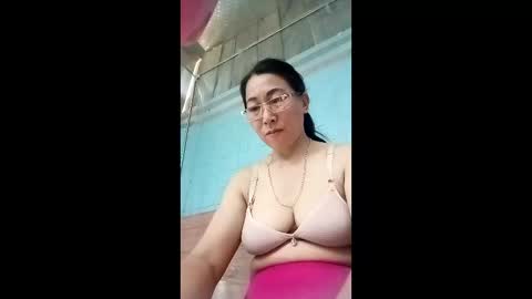 Snapshot of mickye00 chatting on 1, 6, 2026 Miky online show from 1, 6, 2026