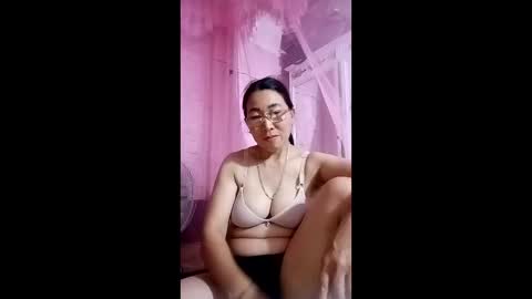 Snapshot of mickye00 chatting on 6, 6, 2026 Miky online show from 6, 6, 2026