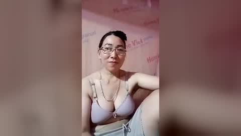 Snapshot of mickye00 chatting on 12, 6, 2026 Miky online show from 12, 6, 2026