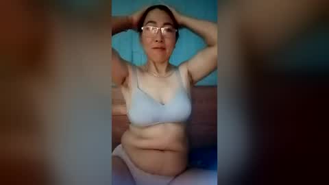 Snapshot of mickye00 chatting on 20, 6, 2026 Miky online show from 20, 6, 2026
