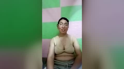 Snapshot of mickye00 chatting on 22, 6, 2026 Miky online show from 22, 6, 2026