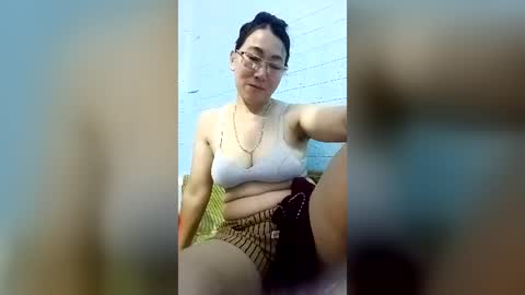 Snapshot of mickye00 chatting on 23, 6, 2026 Miky online show from 23, 6, 2026