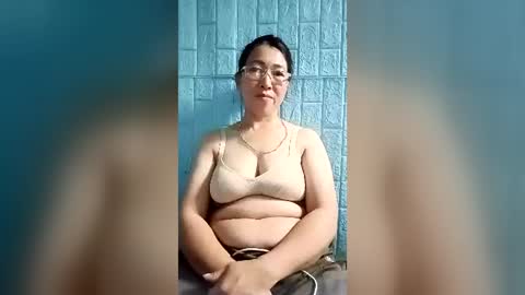 Snapshot of mickye00 chatting on 25, 6, 2026 Miky online show from 25, 6, 2026