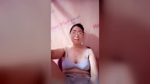Snapshot of mickye00 chatting on 25, 6, 2026 Miky online show from 25, 6, 2026